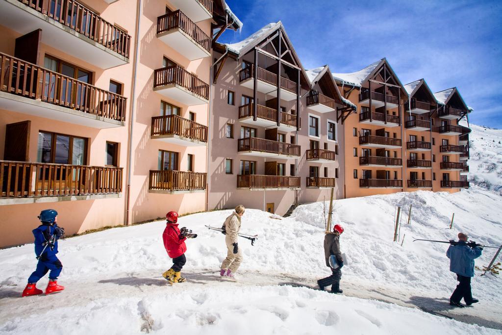 Les Hauts De Вальменье Экстерьер фото