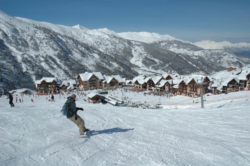 Les Hauts De Вальменье Экстерьер фото